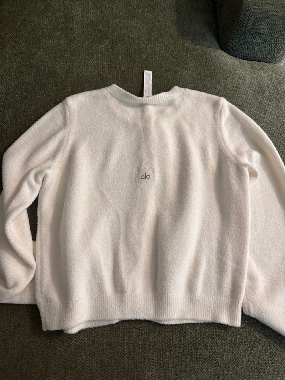 LIKE NEW ALO Snuggle Up Sweater Cropped Cardigan, Ivory, size L - Picture 9 of 9